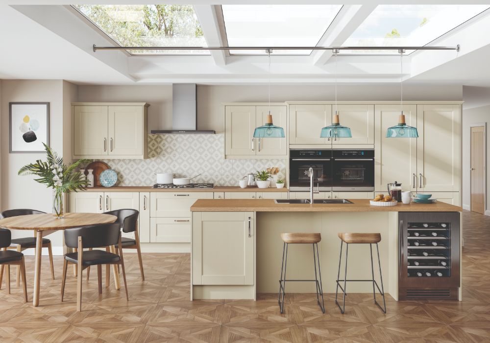 Austerhouse Finchley Ivory Premium Matt